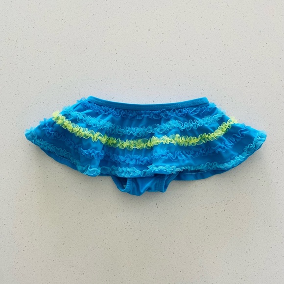 Koala Kids Ruffle Bikini Size 6-9 Months - Picture 9 of 12